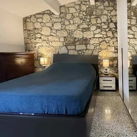 Historic House In Center Cuglieri
